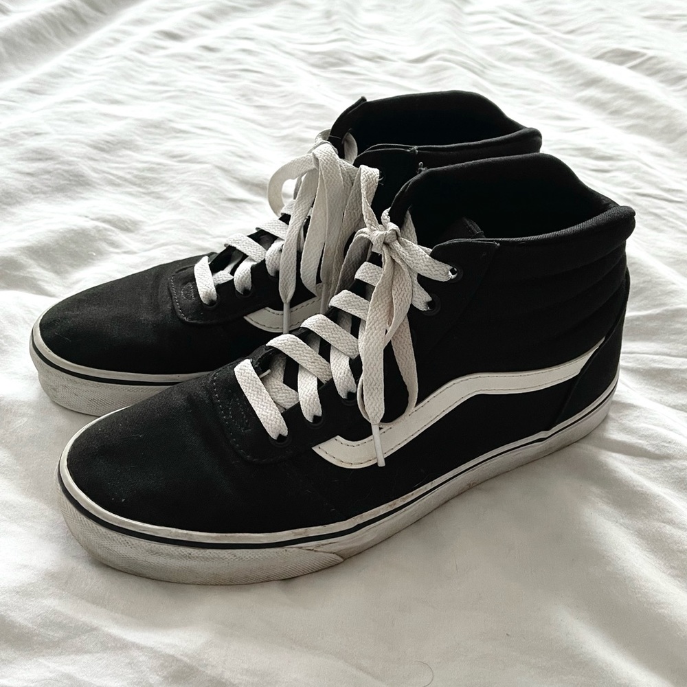 vans sk8-hi sneakers (size: 10)
